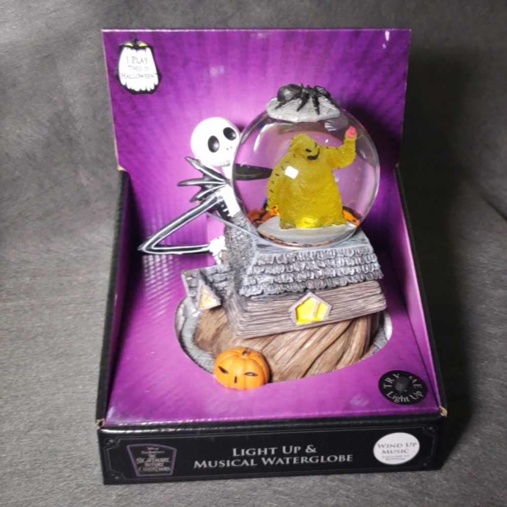 NIGHTMARE BEFORE CHRISTMAS SNOWGLOBE Oogie Boogie